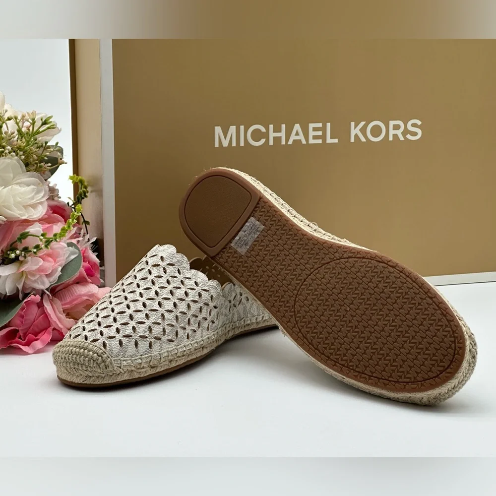 Michael Kors Slip On Vanilla Espadrilles Size 9